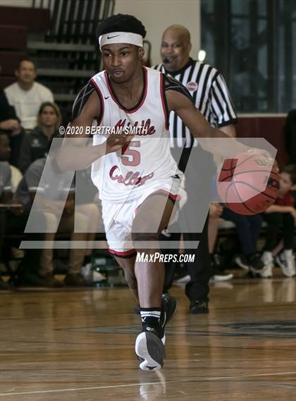 Thumbnail 2 in Nichols vs. Middle Early College photogallery.