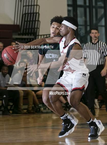 Thumbnail 3 in Nichols vs. Middle Early College photogallery.