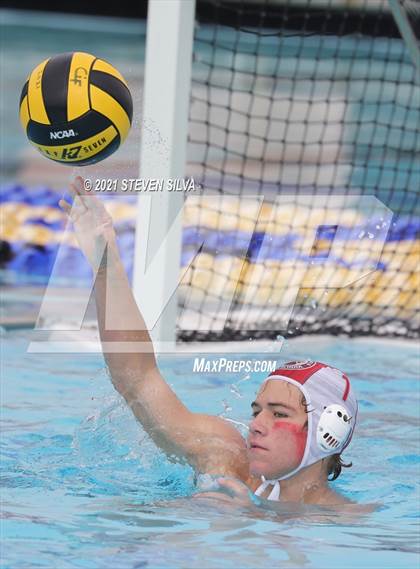 Thumbnail 3 in Clairemont vs. Mission Hills (CIF SDS D2 Quarterfinal) photogallery.
