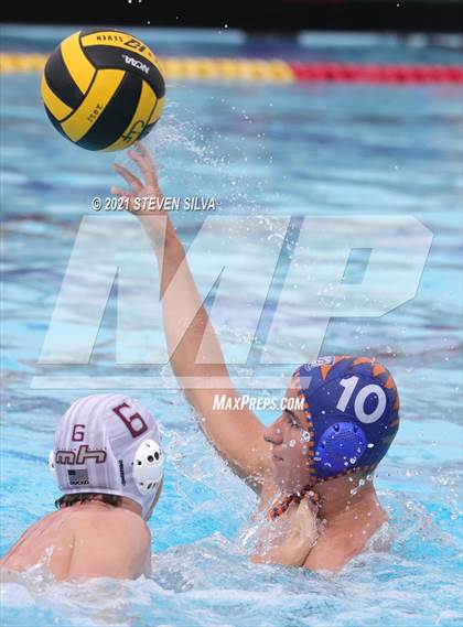 Thumbnail 2 in Clairemont vs. Mission Hills (CIF SDS D2 Quarterfinal) photogallery.