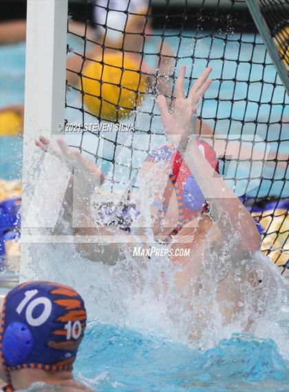 Thumbnail 2 in Clairemont vs. Mission Hills (CIF SDS D2 Quarterfinal) photogallery.