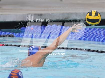 Thumbnail 2 in Clairemont vs. Mission Hills (CIF SDS D2 Quarterfinal) photogallery.