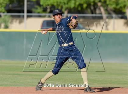 Thumbnail 1 in Elsinore @ Kellis (Coach Bob National Invitational) photogallery.