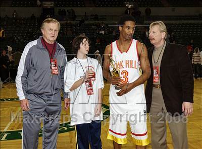Thumbnail 1 in St. Patrick vs Oak Hill Academy (Prime Time Shootout) photogallery.