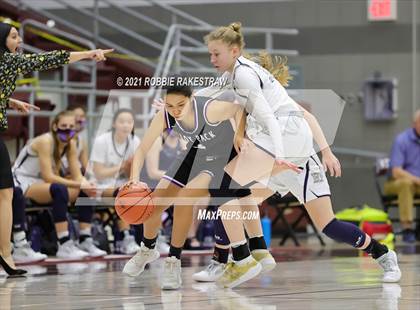 Thumbnail 3 in Highland Park vs. Lufkin (UIL 5A Area) photogallery.