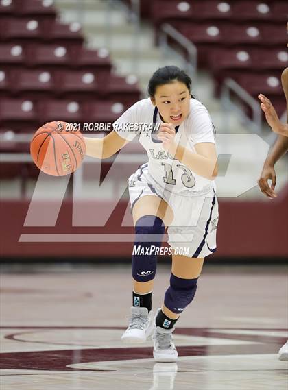 Thumbnail 1 in Highland Park vs. Lufkin (UIL 5A Area) photogallery.