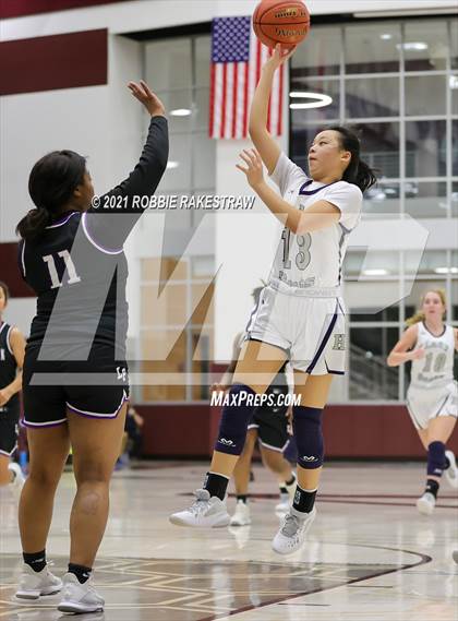 Thumbnail 2 in Highland Park vs. Lufkin (UIL 5A Area) photogallery.