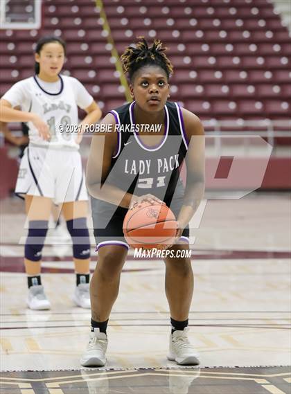 Thumbnail 2 in Highland Park vs. Lufkin (UIL 5A Area) photogallery.