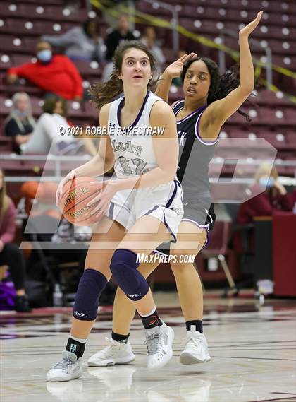 Thumbnail 1 in Highland Park vs. Lufkin (UIL 5A Area) photogallery.