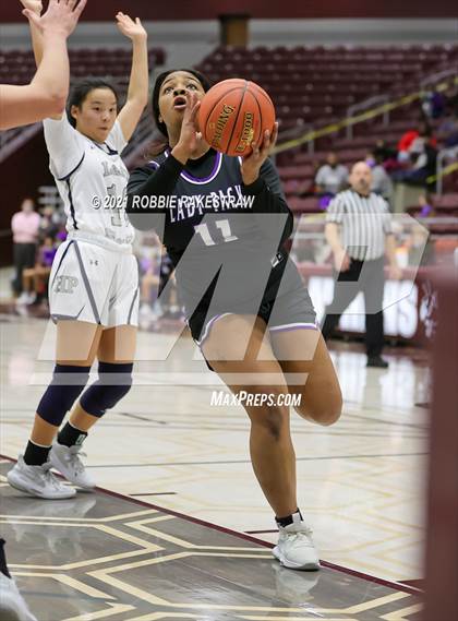 Thumbnail 3 in Highland Park vs. Lufkin (UIL 5A Area) photogallery.