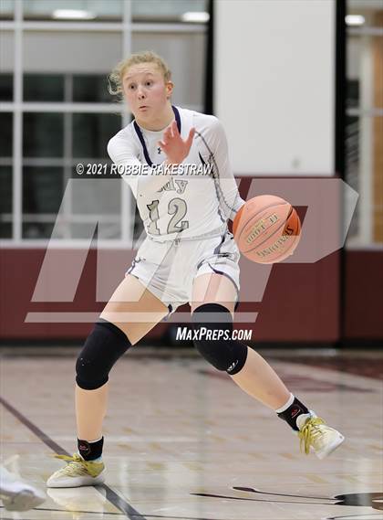 Thumbnail 2 in Highland Park vs. Lufkin (UIL 5A Area) photogallery.