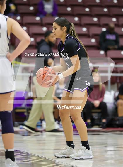 Thumbnail 2 in Highland Park vs. Lufkin (UIL 5A Area) photogallery.