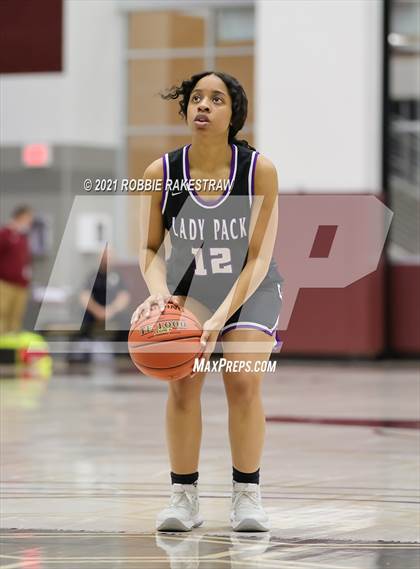 Thumbnail 2 in Highland Park vs. Lufkin (UIL 5A Area) photogallery.