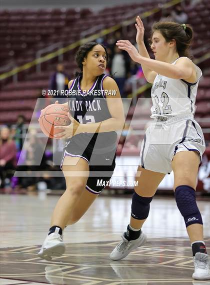 Thumbnail 1 in Highland Park vs. Lufkin (UIL 5A Area) photogallery.