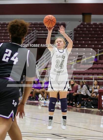 Thumbnail 2 in Highland Park vs. Lufkin (UIL 5A Area) photogallery.