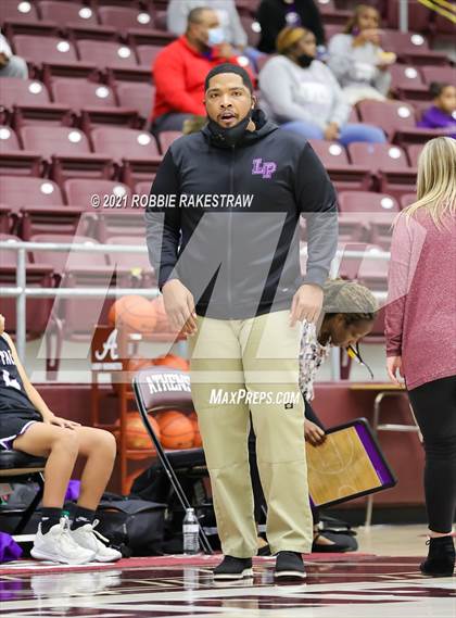 Thumbnail 2 in Highland Park vs. Lufkin (UIL 5A Area) photogallery.