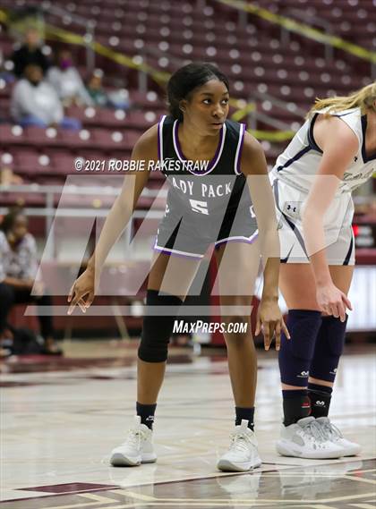 Thumbnail 2 in Highland Park vs. Lufkin (UIL 5A Area) photogallery.
