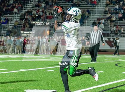 Thumbnail 1 in E.D. White vs. Livingston Collegiate Academy (LHSAA  DII Select Regional) photogallery.