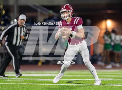 Thumbnail 2 in E.D. White vs. Livingston Collegiate Academy (LHSAA  DII Select Regional) photogallery.