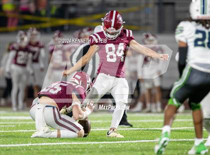 Thumbnail 3 in E.D. White vs. Livingston Collegiate Academy (LHSAA  DII Select Regional) photogallery.