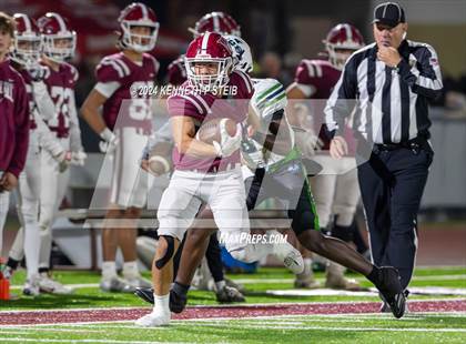 Thumbnail 3 in E.D. White vs. Livingston Collegiate Academy (LHSAA  DII Select Regional) photogallery.