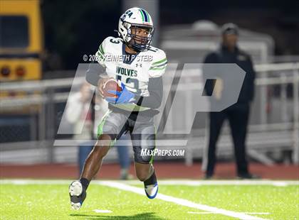 Thumbnail 1 in E.D. White vs. Livingston Collegiate Academy (LHSAA  DII Select Regional) photogallery.