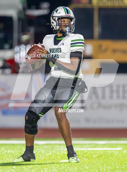 Thumbnail 3 in E.D. White vs. Livingston Collegiate Academy (LHSAA  DII Select Regional) photogallery.
