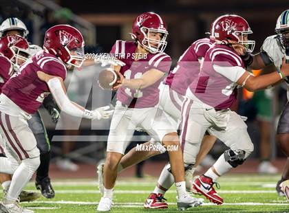 Thumbnail 3 in E.D. White vs. Livingston Collegiate Academy (LHSAA  DII Select Regional) photogallery.