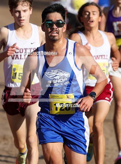 Thumbnail 2 in CIF State Cross Country Championships (Boys D4 Race) photogallery.