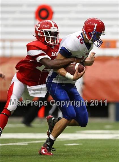 Thumbnail 2 in New Hartford vs. Jamesville-DeWitt (Syracuse Kickoff Classic) photogallery.