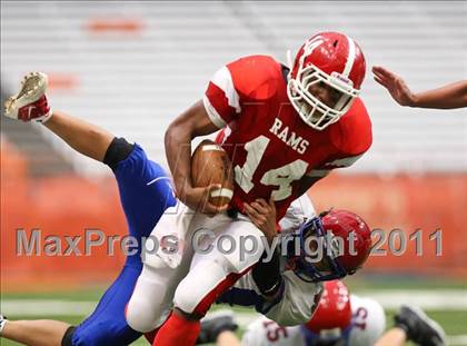 Thumbnail 1 in New Hartford vs. Jamesville-DeWitt (Syracuse Kickoff Classic) photogallery.