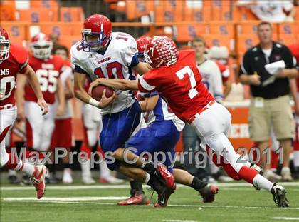 Thumbnail 1 in New Hartford vs. Jamesville-DeWitt (Syracuse Kickoff Classic) photogallery.