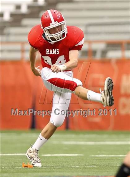 Thumbnail 1 in New Hartford vs. Jamesville-DeWitt (Syracuse Kickoff Classic) photogallery.