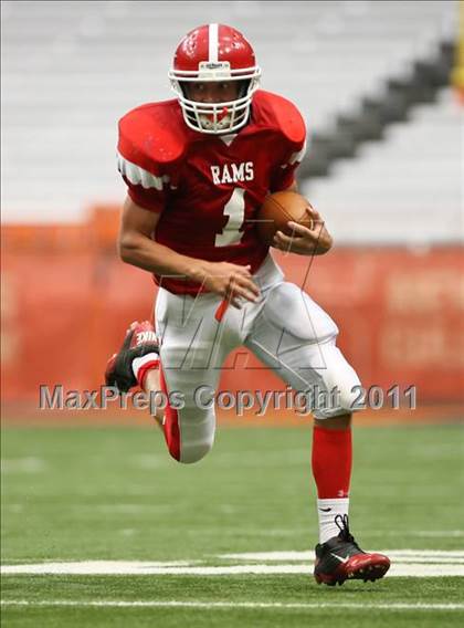 Thumbnail 1 in New Hartford vs. Jamesville-DeWitt (Syracuse Kickoff Classic) photogallery.