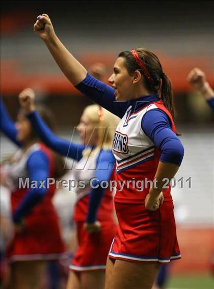 Thumbnail 1 in New Hartford vs. Jamesville-DeWitt (Syracuse Kickoff Classic) photogallery.