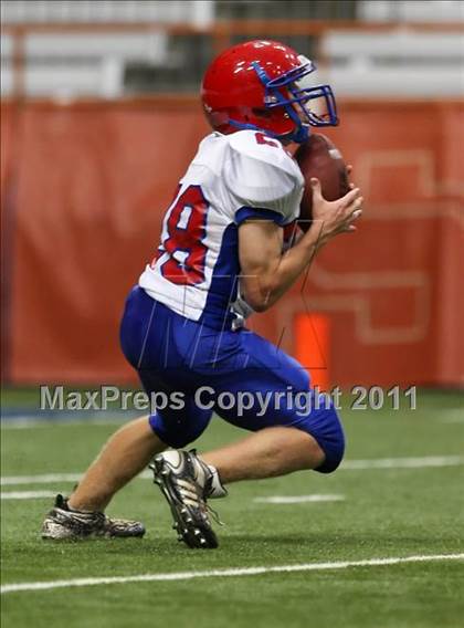 Thumbnail 2 in New Hartford vs. Jamesville-DeWitt (Syracuse Kickoff Classic) photogallery.