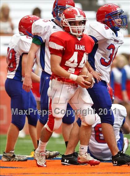Thumbnail 1 in New Hartford vs. Jamesville-DeWitt (Syracuse Kickoff Classic) photogallery.
