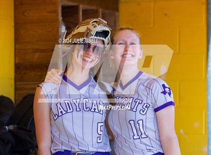 Thumbnail 3 in Evadale vs Big Sandy (Evadale Tournament) photogallery.