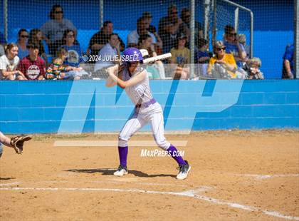 Thumbnail 1 in Evadale vs Big Sandy (Evadale Tournament) photogallery.