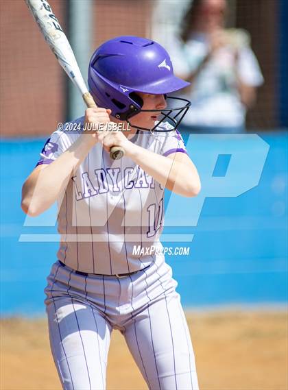 Thumbnail 3 in Evadale vs Big Sandy (Evadale Tournament) photogallery.