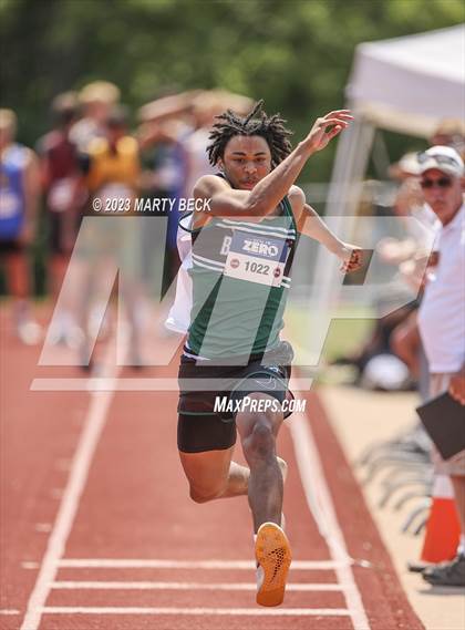 Thumbnail 1 in Class 2 Triple Jump (MSHSAA State Championship) photogallery.