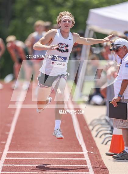 Thumbnail 3 in Class 2 Triple Jump (MSHSAA State Championship) photogallery.