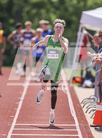 Thumbnail 1 in Class 2 Triple Jump (MSHSAA State Championship) photogallery.