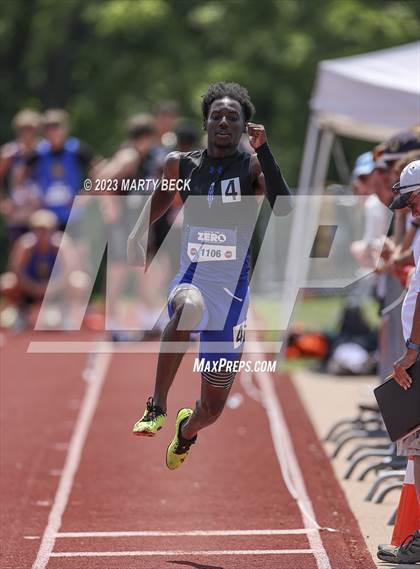 Thumbnail 3 in Class 2 Triple Jump (MSHSAA State Championship) photogallery.
