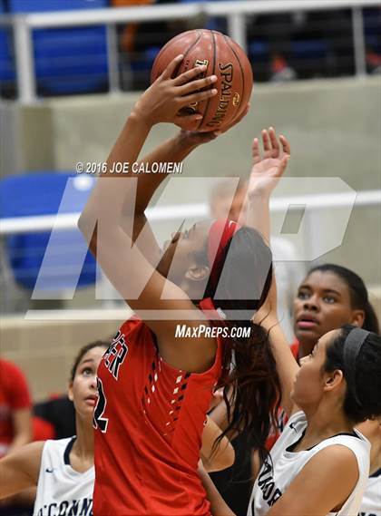 Thumbnail 2 in O'Connor vs Wagner photogallery.