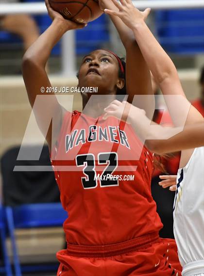 Thumbnail 2 in O'Connor vs Wagner photogallery.
