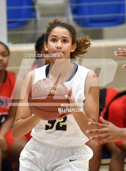 Thumbnail 3 in O'Connor vs Wagner photogallery.