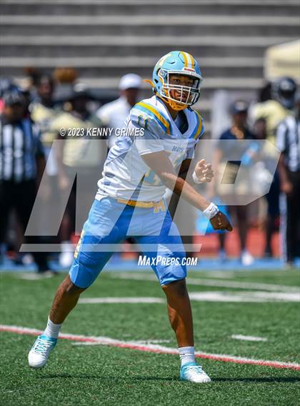 Thumbnail 2 in Douglas County vs. Mays photogallery.