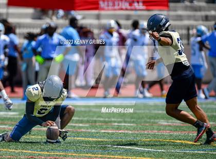 Thumbnail 3 in Douglas County vs. Mays photogallery.