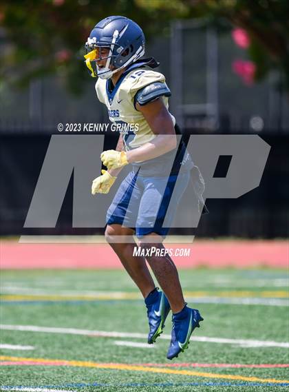 Thumbnail 2 in Douglas County vs. Mays photogallery.